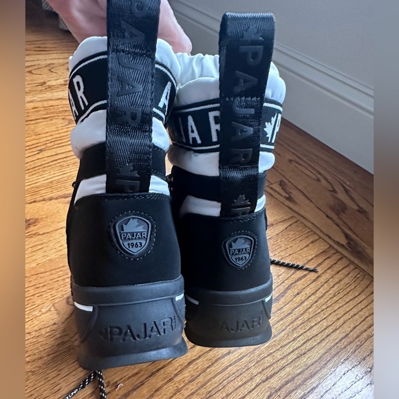 Pajar Galaxy Women’s 6.5 Snow Boots. Like New. Worn once. Black & Cream - Picture 7 of 7